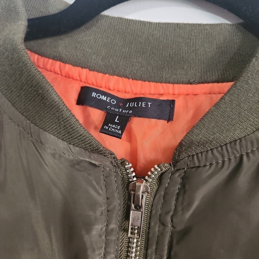 Romeo& Juliet Couture gree jacket SZ LARGE - Picture 2 of 11